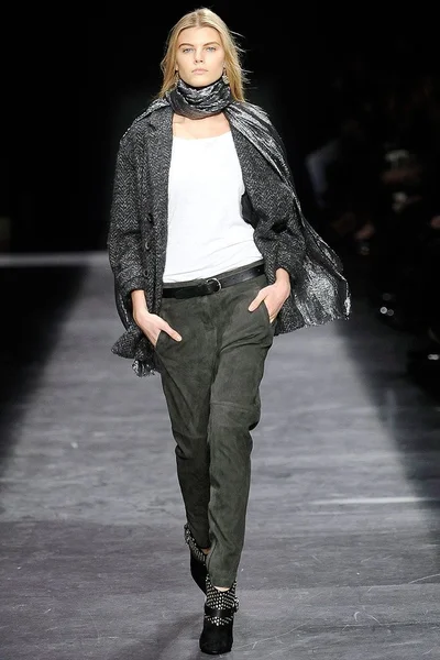Look 9